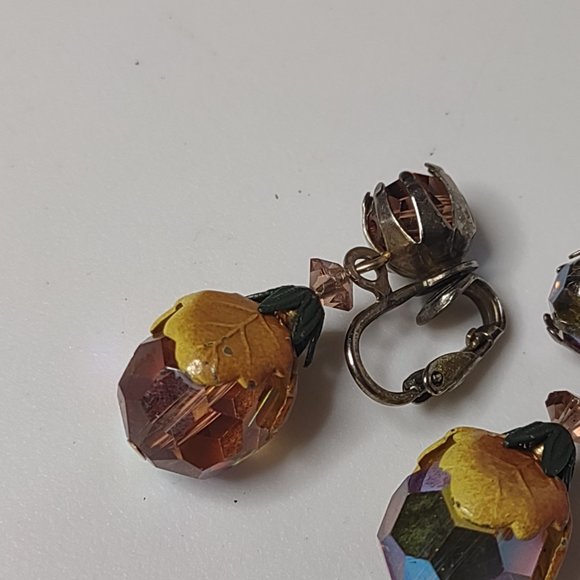 Very Awesome Vintage Glass Bead Dangling Fruit Clip On Earrings - Picture 4 of 16